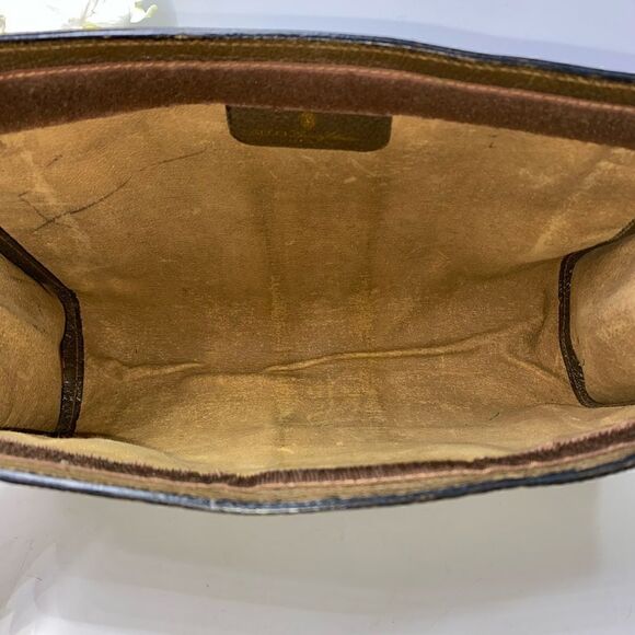 Authentic Gucci Sherry Line GG Logo Clutch - Picture 9 of 12